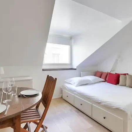Apartment - Marais